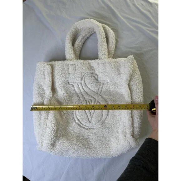 Victoria’s Secret White Cream Sherpa Large Logo Tote Bag EUC - Picture 7 of 9